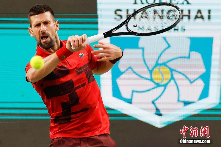 分别由中场 分别由中场