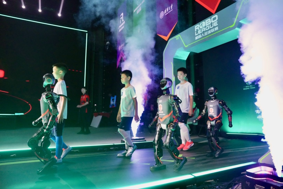 赛场来回征 赛场来回征